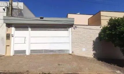 Casa à Venda em Jardim Marília, 2 Dorms, 1 Suíte – R$299.000