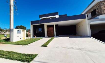 Casa à Venda em Santa Gertrudes, Marília: 3 Suítes, R$1.400.000