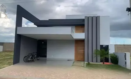 Casa à Venda no Jardim América Marília: 3 Suítes, R$1.300.000