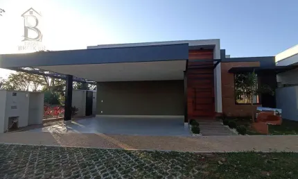 Casa à Venda no Costa do Ipê Marília: 3 Suítes por R$1.450.000