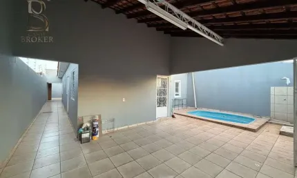 Casa 03 Dorm. em Jardim Santa Antonieta - Marília, SP