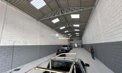 Galpão com Estrutura Completa para sua Empresa – Pronto para Operar!
