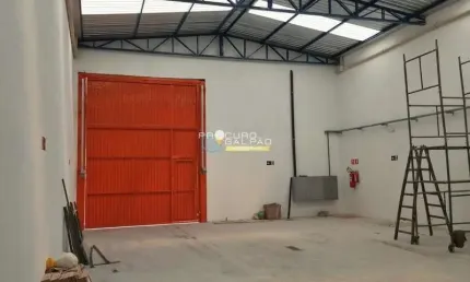 Excelente imóvel industrial com 266 m² de área total,