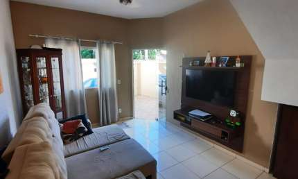Casa com 2 quartos à venda na Avenida Oswaldo Aranha, Cidade Industrial, Lorena
