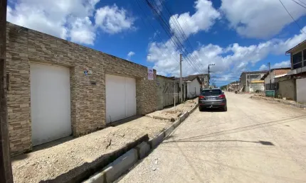 Casa com 04 quartos e 225m² em santa lúcia - maceió - al