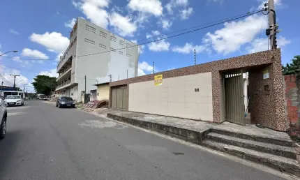 Casa com 5 quartos à venda na Travessa Belmiro Amorim, 56, Santa Lúcia, Maceió