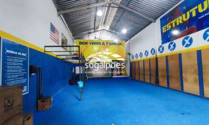 Galpão com aproximadamente 147m² no bairro Santa Amélia