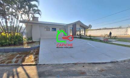 Imóvel em Condomínio no São Joaquim, Vinhedo-SP: 3 Quartos, 3 Suítes, 3 Salas, 5 Banheiros, 6 Vagas de Garagem, 230m². Venda ou Locação!