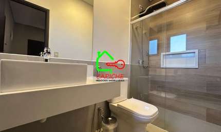 Casa de Luxo em Condomínio: 4 quartos, 4 suítes, 4 salas, 8 banheiros, 6 vagas, 750m² em Vinhedo-SP, Caixa D´água.