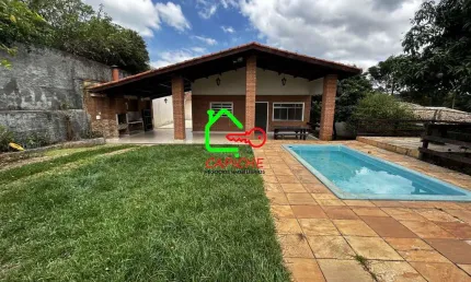 Imóvel de luxo em condomínio: Casa de 3 quartos, 3 suítes na Caixa D´água, Vinhedo-SP - 180m², 6 vagas de garagem.