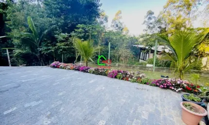 Casa de em Condomínio: 3 quartos, 1 suíte, 3 salas, 3 banheiros, 9 vagas, 202m² em Vinhedo-SP, Caixa D'água.
