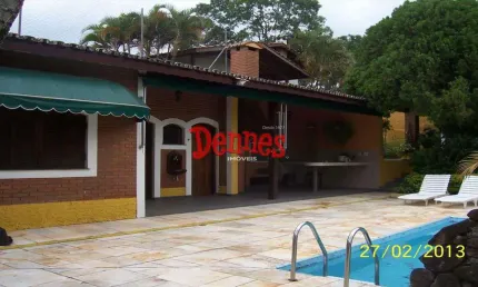 Vende-se casa no Santa Helena em Bragança Paulista.