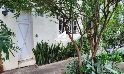 Casa Mista com possibilidade de reverter residencial