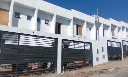 Casa com 2 quartos à venda na Rua Presidente Bernardes, 600, Jardim Fonte Áurea, Poá