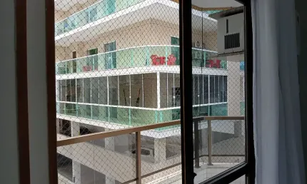 Amplo apartamento mobiliado de 2 quartos no Braga, Cabo frio