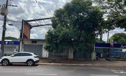 Terreno à venda na Av. Gastão Vidigal, 318, Zona 08, Maringá