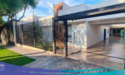 Casa à venda em Maringá, Jardim Cidade Monções, com 3 quartos, com 217 m