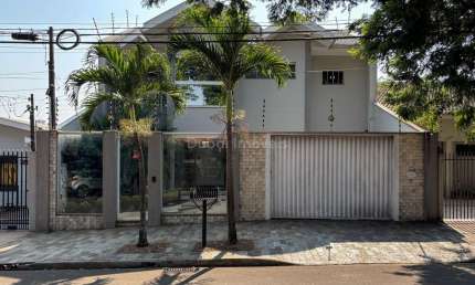 Sobrado à venda, com 547m  no Jardim Internorte, MARINGA - PR por R  2.600.000,00