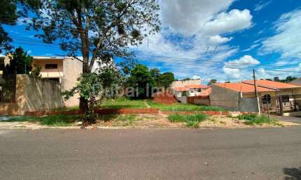 Terreno à venda na Rua Tókio, 203, Jardim Imperial II, Maringá