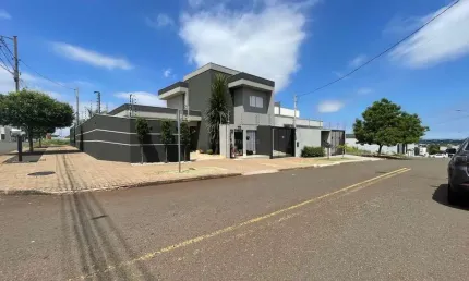 Sobrado terreno inteiro de esquina ,bairro BOM JARDIM, MARINGA - PR