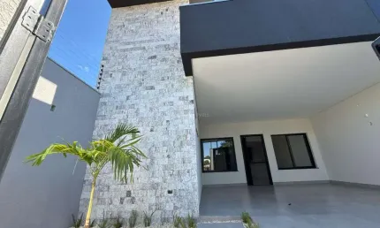 Casa com arquitetura moderna, com 03 suítes no Bom Jardim