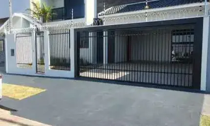 SOBRADO A VENDA NO JARDIM BRASIL, 4 QUARTOS, SENDO 1 SUITE MASTER COM WALKING CLOSET.