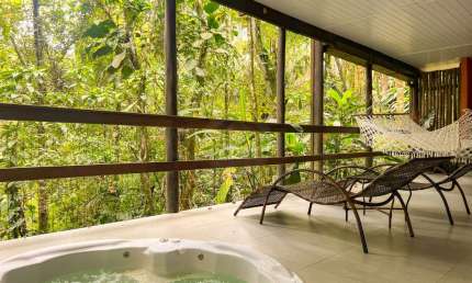 Refúgio em meio a natureza, Casa em condomínio na Praia de Juquehy - LOCAÇÃO ANUAL