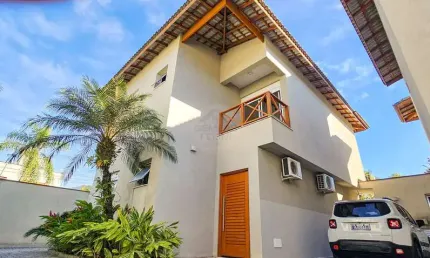 Sofisticação e Conforto: Casa em Condomínio na Praia de Juquehy - À VENDA