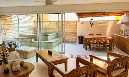 Casa aconchegante em condomínio na praia de juquehy - à venda