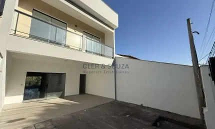 Casa para Venda em Pinheiral, Centro, 3 dormitórios, 1 suíte, 3 banheiros, 2 vagas