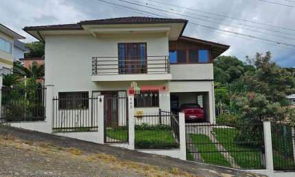 Casa com 3 quartos à venda na Rua Das Flores, 642, Centro, Antônio Carlos