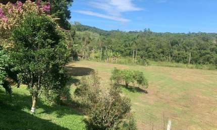 Casa para Venda em Ibiúna, Salto, 4 dormitórios, 2 banheiros