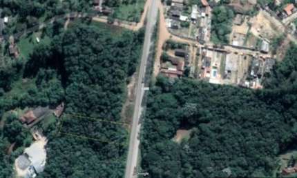 Terreno área com 2.446,88m R$ 249.000,00 Penteado / Embu Guaçu / Rodovia  José Simões Louro Junior  as margens da estrada
