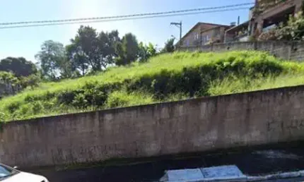 Excelente Terreno de Esquina 704m R$ 999.000,00 24m de frente no Centro de Parelheiros / Ao lado Terminal Parelheiros