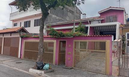 Sobrado 200m 10m de frente R$ 699.000,00 Cidade Dutra 4 dormitórios 1 suíte 4 vagas NÃO ACEITA FINANCIAMENTO