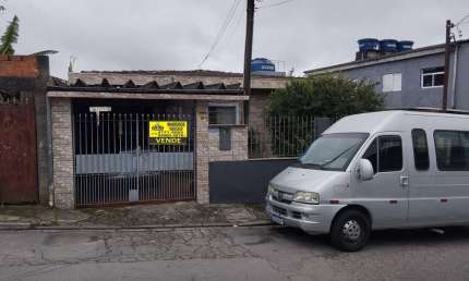 Casa térrea ampla R$ 300.000,00 Jardim Noronha terreno 250m área construída 160m 3 dormitórios 4 vagas
