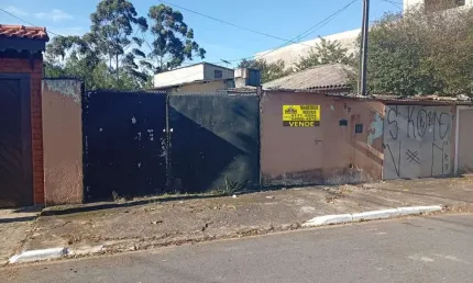 Casa Terreno 204m² R$ 380.000,00 Interlagos /Jardim Satélite terreno com uma casa pequena, somente pagamento a vista. Excelente localização! Próximo a Estação Autódromo