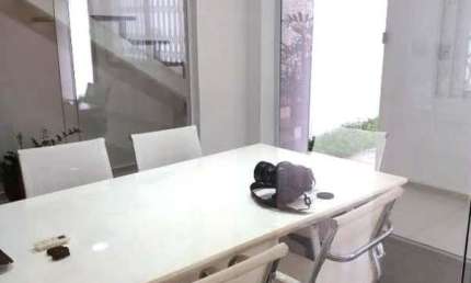 LINDO IMÓVEL COMERCIAL MOEMA 144 m² R$ 2.300.000,00 LOCAÇÃO MOBILIADO R$ 10.000,00