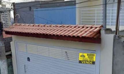 Lindo Sobrado 180m² A.T R$ 749.000,00 Campo Grande / Shopping Interlagos – 3 suítes grandes 2 vagas, 4 banheiros, quintal com espaço para piscina