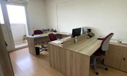 Locação Sala Comercial mobiliada 40m R$ 3.85,00 – Santo Amaro – Estação metrô Socorro - Condomínio: Helbor Office Nações Unidas