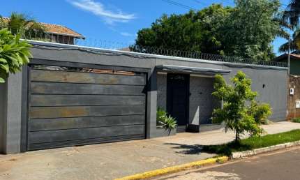 Casa com 4 quartos à venda na Rua Doutor Adeir Ávila de Andrade, 517, Parque Residencial Rita Vieira, Campo Grande