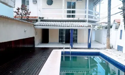 Casa duplex.nao geminada-esquina esquina -vargem pequena