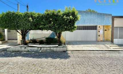 Casa com 4 quartos à venda no Candelária, Natal 