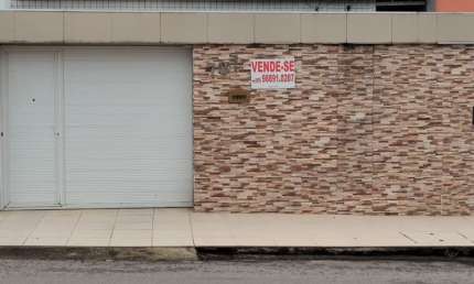Vendo Excelente Casa na Rua Monsenhor Hipólito Brasil, bairro Jóquei Clube