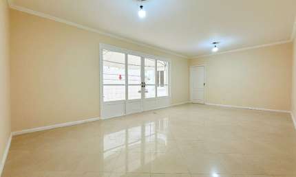 APARTAMENTO 3 DORMITORIOS/ QUARTOS COM GARAGEM E PÁTIO NO BOM FIM