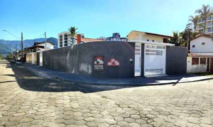 Casa a 20 metros da orla Martim de Sá com 3 dormitórios e 3 wcs