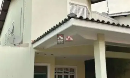 Casa com 3 quartos para alugar na Avenida Estevan Corbani, 449, Jardim Santa Maria, Jacareí