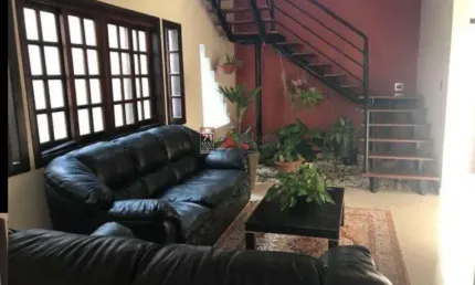 Casa com 3 quartos à venda na Rua Timóteo, Sobrado, 135, Bosque dos Eucaliptos, São José dos Campos