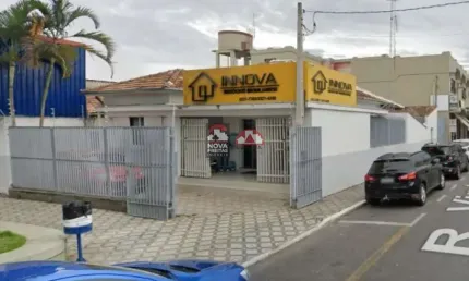 CASA COMERCIAL À VENDA NO CENTRO DE CAÇAPAVA 4 SALAS, RECEPÇÃO E 3 BANHEIROS