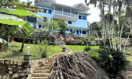Casa com 5 quartos à venda na Rua Engenheiro Montesanti - Rua D, 473, Toninhas, Ubatuba